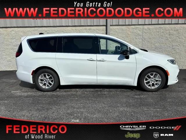 2024 Chrysler Pacifica Touring L for sale in Wood River, IL