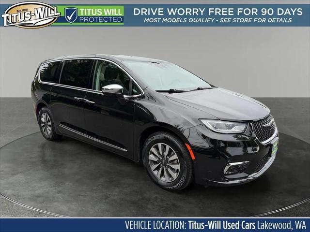 2023 Chrysler Pacifica Hybrid Limited for sale in Lakewood, WA