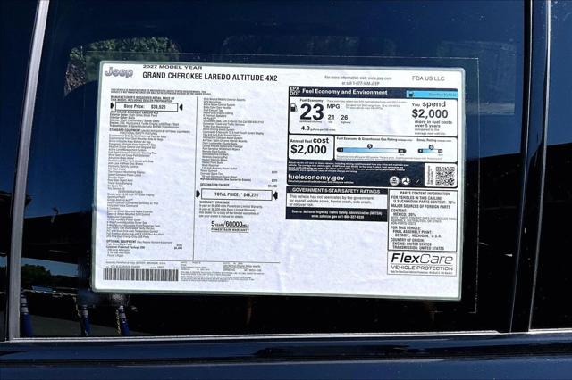 New 2027 High-Gloss Black Paint Jeep Laredo image 37
