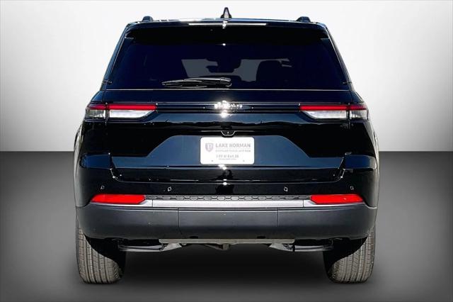 New 2027 High-Gloss Black Paint Jeep Laredo image 7