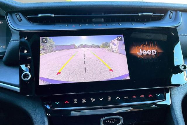 New 2027 High-Gloss Black Paint Jeep Laredo image 13