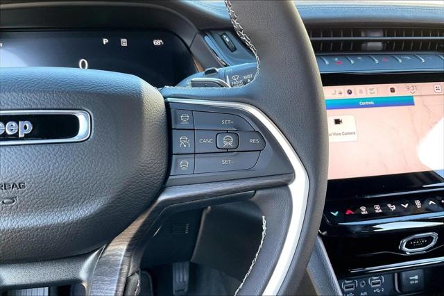 New 2027 High-Gloss Black Paint Jeep Laredo image 25