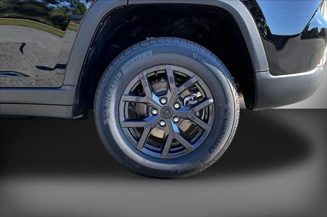 New 2027 High-Gloss Black Paint Jeep Laredo image 30
