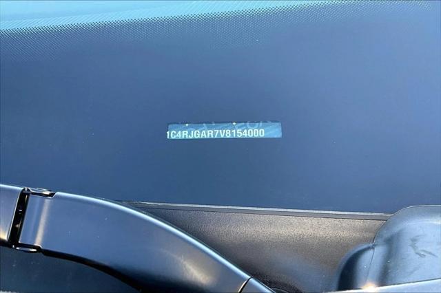 New 2027 High-Gloss Black Paint Jeep Laredo image 33