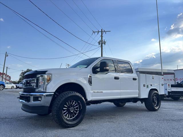 2018 Ford F-250 XLT 4x4 4dr Crew Cab 6.8 ft. SB Pickup for sale in Stokesdale, NC