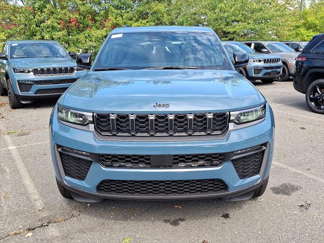 2027 Jeep Grand Cherokee GRAND CHEROKEE LIMITED 4X4