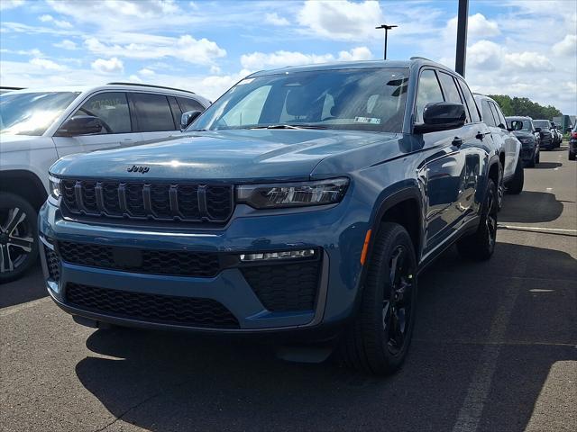 2027 Jeep Grand Cherokee GRAND CHEROKEE LIMITED 4X4