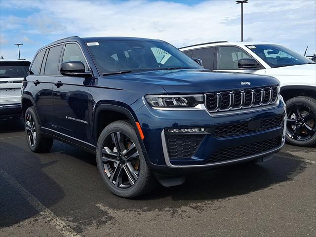 2027 Jeep Grand Cherokee GRAND CHEROKEE LIMITED 4X4