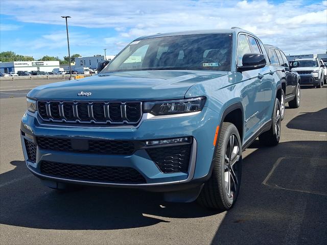 2027 Jeep Grand Cherokee GRAND CHEROKEE LIMITED 4X4