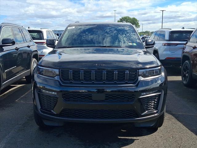 2027 Jeep Grand Cherokee GRAND CHEROKEE LIMITED 4X4 2027 Jeep Grand Cherokee GRAND CHEROKEE LIMITED 4X4