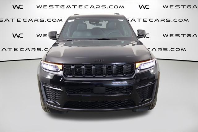 2027 Jeep Grand Cherokee Laredo Altitude