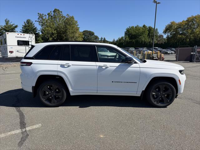 2027 Jeep Grand Cherokee Limited Reserve 2027 Jeep Grand Cherokee Limited Reserve