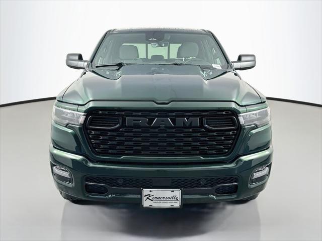 2026 RAM Ram 1500 RAM 1500 EXPRESS CREW CAB 4X4 57 BOX