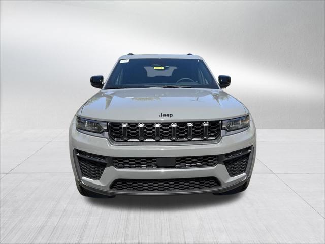 2027 Jeep Grand Cherokee Laredo Altitude 2027 Jeep Grand Cherokee Laredo Altitude