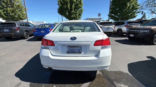 2011 Subaru Legacy 2.5i Premium