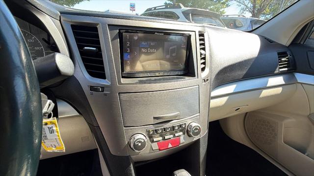 2011 Subaru Legacy 2.5i Premium