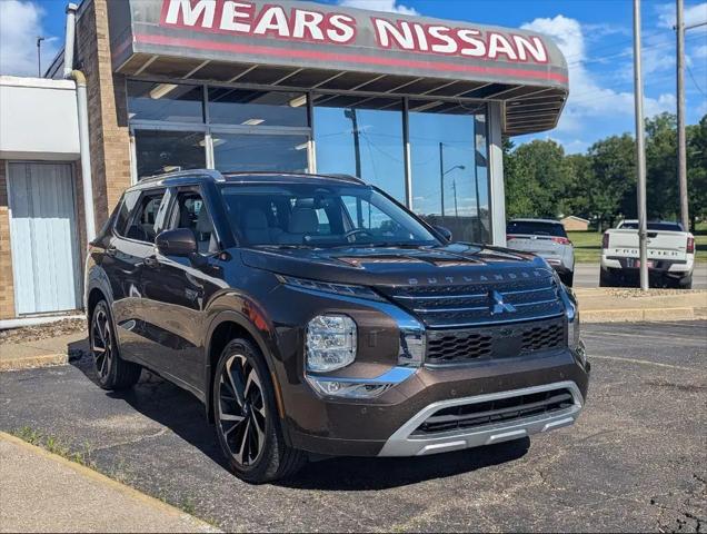 2023 Mitsubishi Outlander PHEV SEL S-AWC for sale in Canton, OH