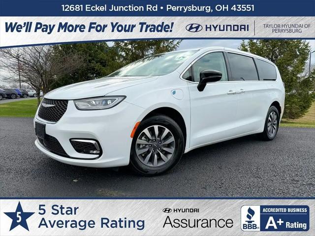 2024 Chrysler Pacifica Hybrid Select for sale in Perrysburg, OH