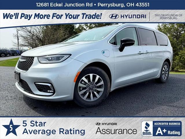 2024 Chrysler Pacifica Hybrid Select for sale in Perrysburg, OH