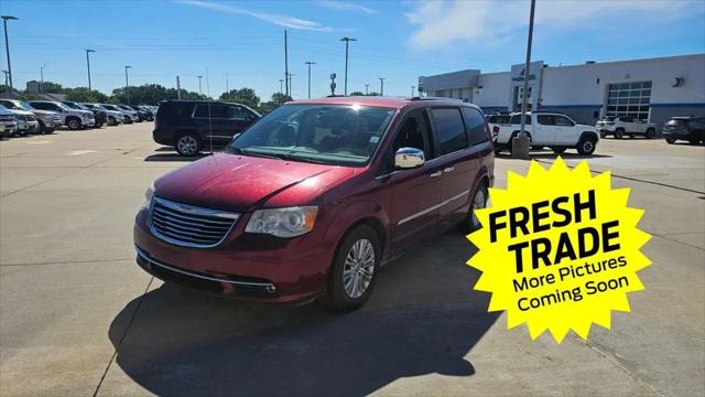 2013 Chrysler Town & Country Limited for sale in Charles City, IA