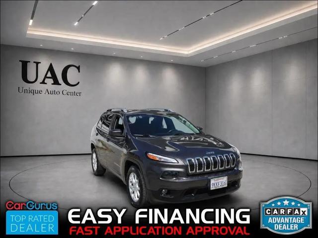 2018 Jeep Cherokee Latitude Plus FWD for sale in Bloomington, CA