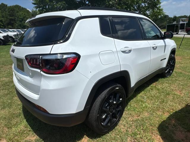 2026 Jeep Compass Latitude Altitude