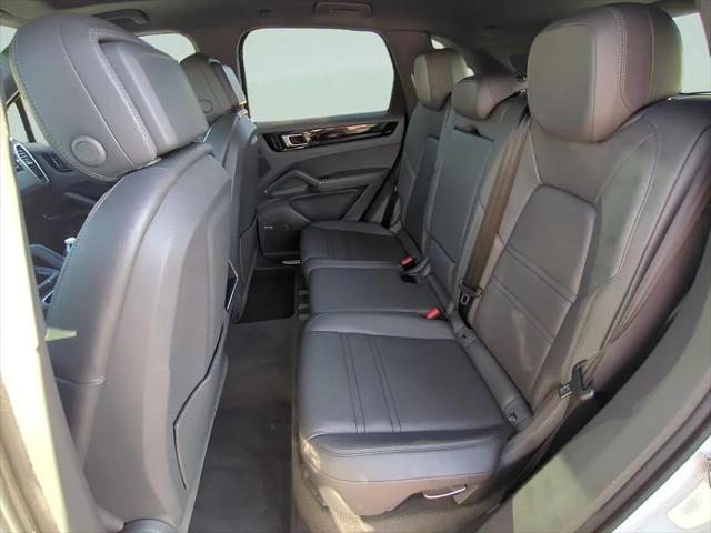 2021 Porsche Cayenne Cayenne