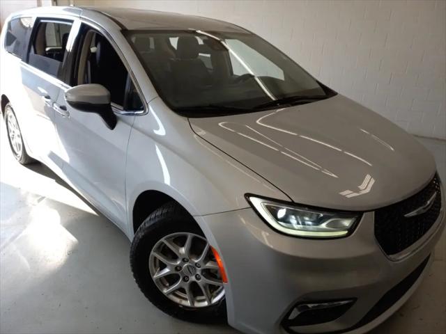 2023 Chrysler Pacifica Touring L for sale in Toledo, OH