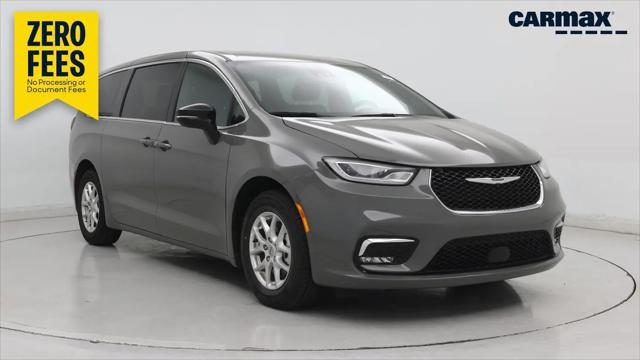 2025 Chrysler Pacifica Select for sale in Norman, OK