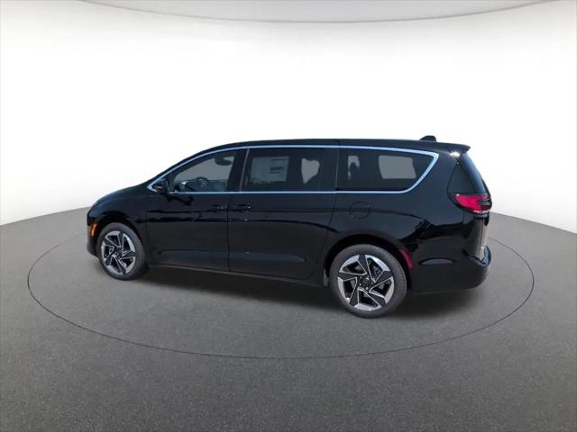 2027 Chrysler Pacifica Limited