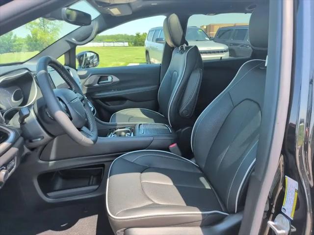 2027 Chrysler Pacifica Limited