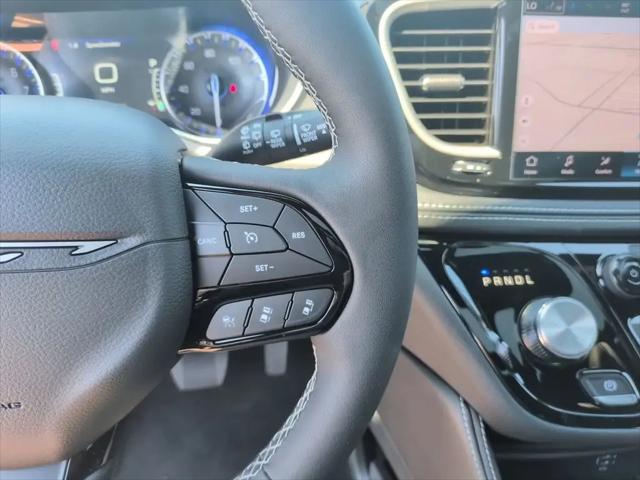 2027 Chrysler Pacifica Limited