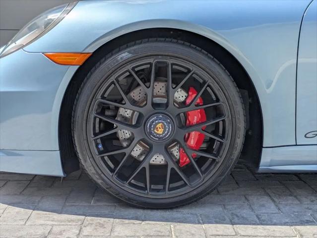2016 Porsche 911 Carrera 4 GTS