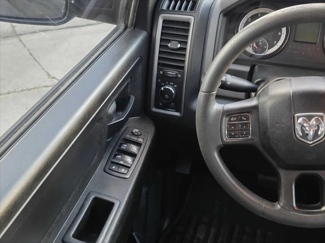 2019 Ram 1500 Classic Express Crew Cab 4x4 57 Box
