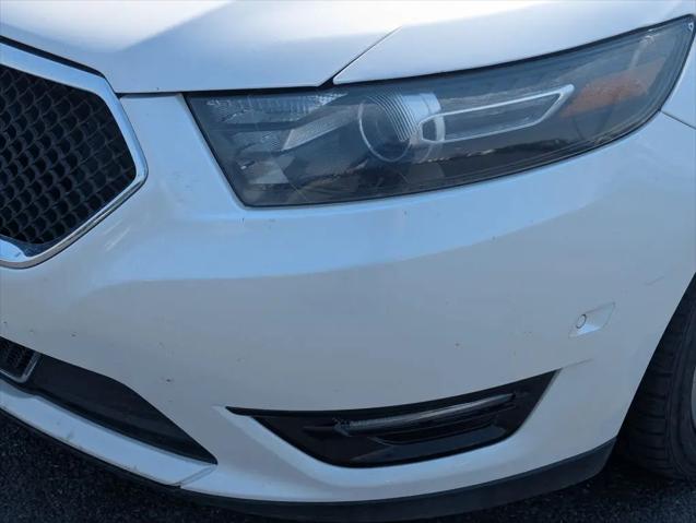 2016 Ford Taurus SHO