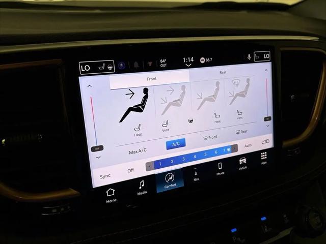 2027 Chrysler Pacifica Pinnacle