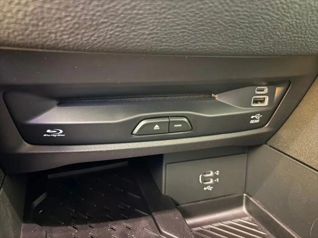 2027 Chrysler Pacifica Pinnacle