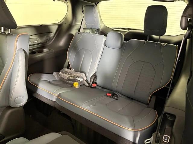 2027 Chrysler Pacifica Pinnacle