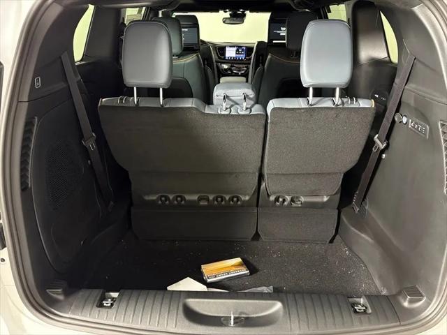 2027 Chrysler Pacifica Pinnacle