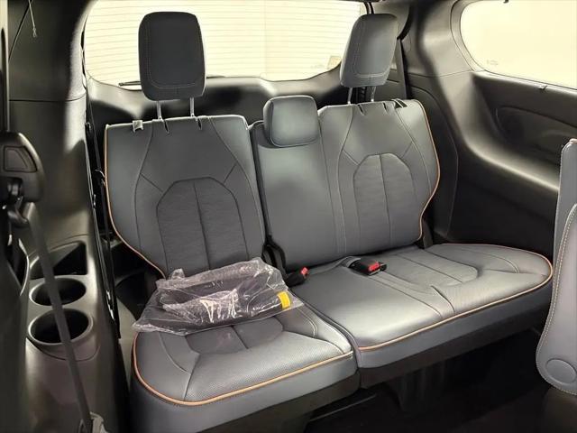 2027 Chrysler Pacifica Pinnacle