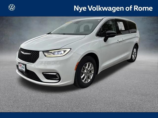 2024 Chrysler Pacifica Touring L for sale in Rome, NY