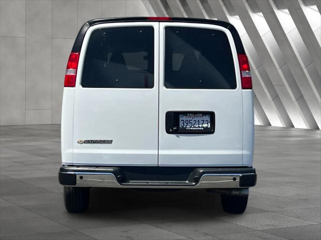 2025 Chevrolet Express Passenger RWD 3500 Extended Wheelbase LT