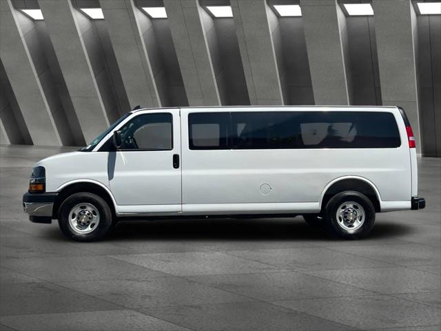2025 Chevrolet Express Passenger RWD 3500 Extended Wheelbase LT