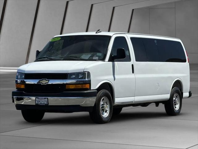 2025 Chevrolet Express Passenger RWD 3500 Extended Wheelbase LT