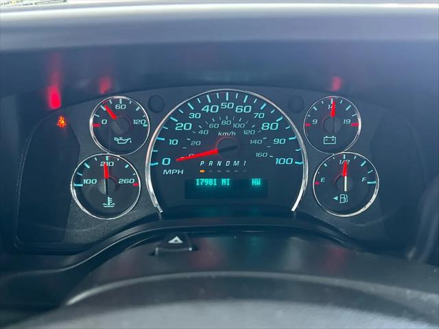 2025 Chevrolet Express Passenger RWD 3500 Extended Wheelbase LT