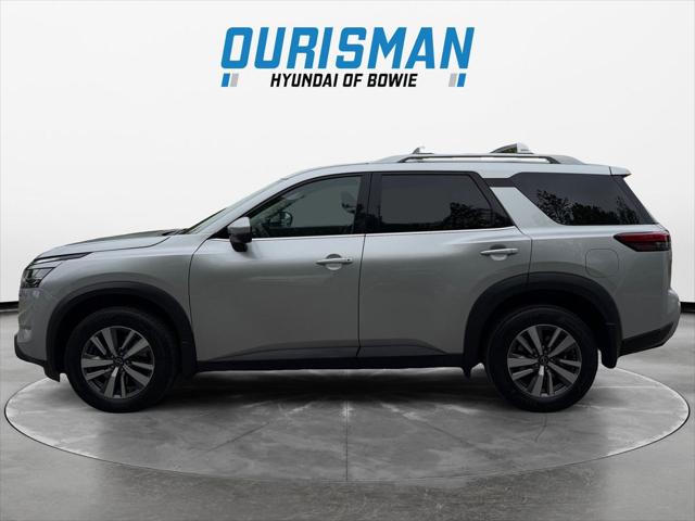 2023 Nissan Pathfinder SL 4WD