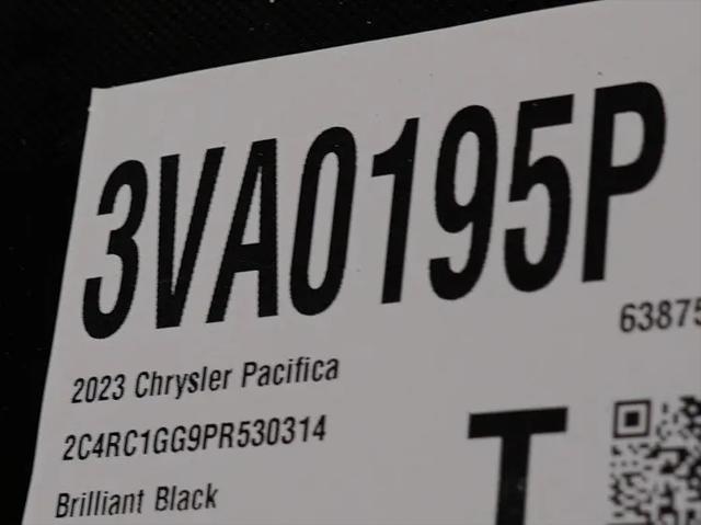 2023 Chrysler Pacifica Limited