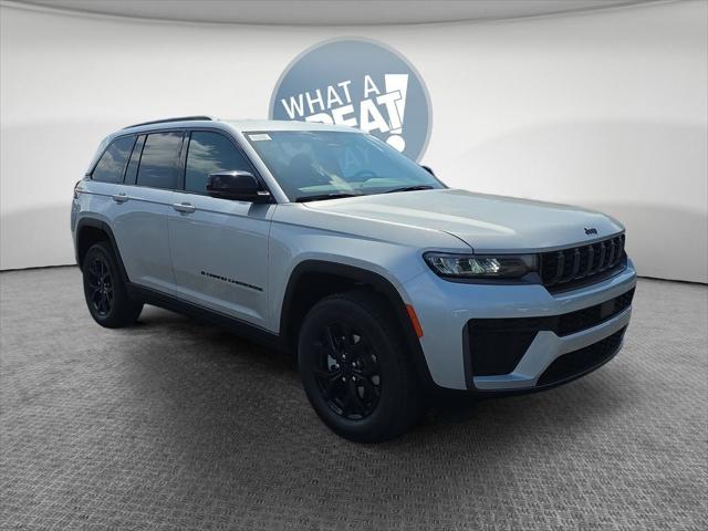 2026 Jeep Grand Cherokee GRAND CHEROKEE LAREDO ALTITUDE 4X4 2026 Jeep Grand Cherokee GRAND CHEROKEE LAREDO ALTITUDE 4X4