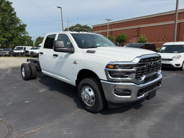 2026 RAM 3500 Chassis RAM 3500 TRADESMAN CREW CAB CHASSIS 4X4 60 CA