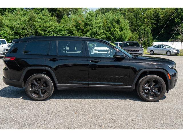 2023 Jeep Grand Cherokee L Altitude 4x4 2023 Jeep Grand Cherokee L Altitude 4x4